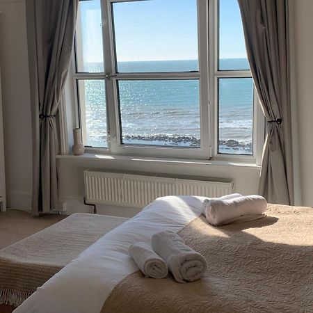 Beach View, 4 Bedroom House Opposite The Sea! Sleeps 10 Sandgate Bagian luar foto