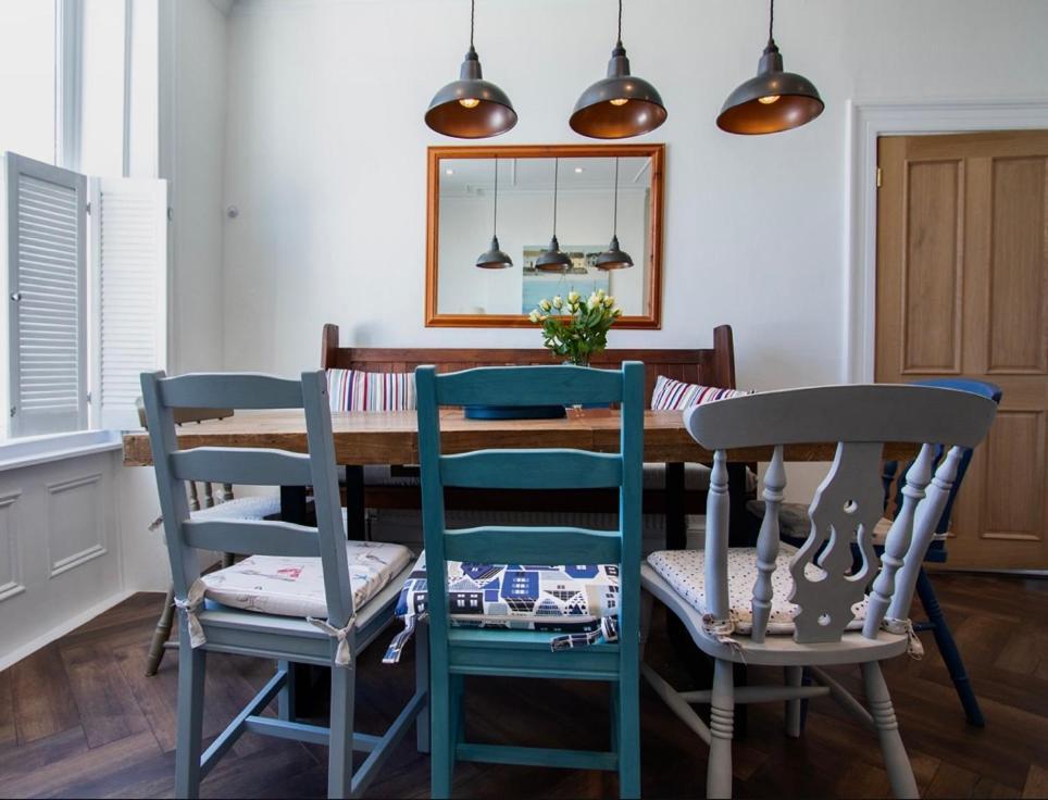 Beach View, 4 Bedroom House Opposite The Sea! Sleeps 10 Sandgate Bagian luar foto