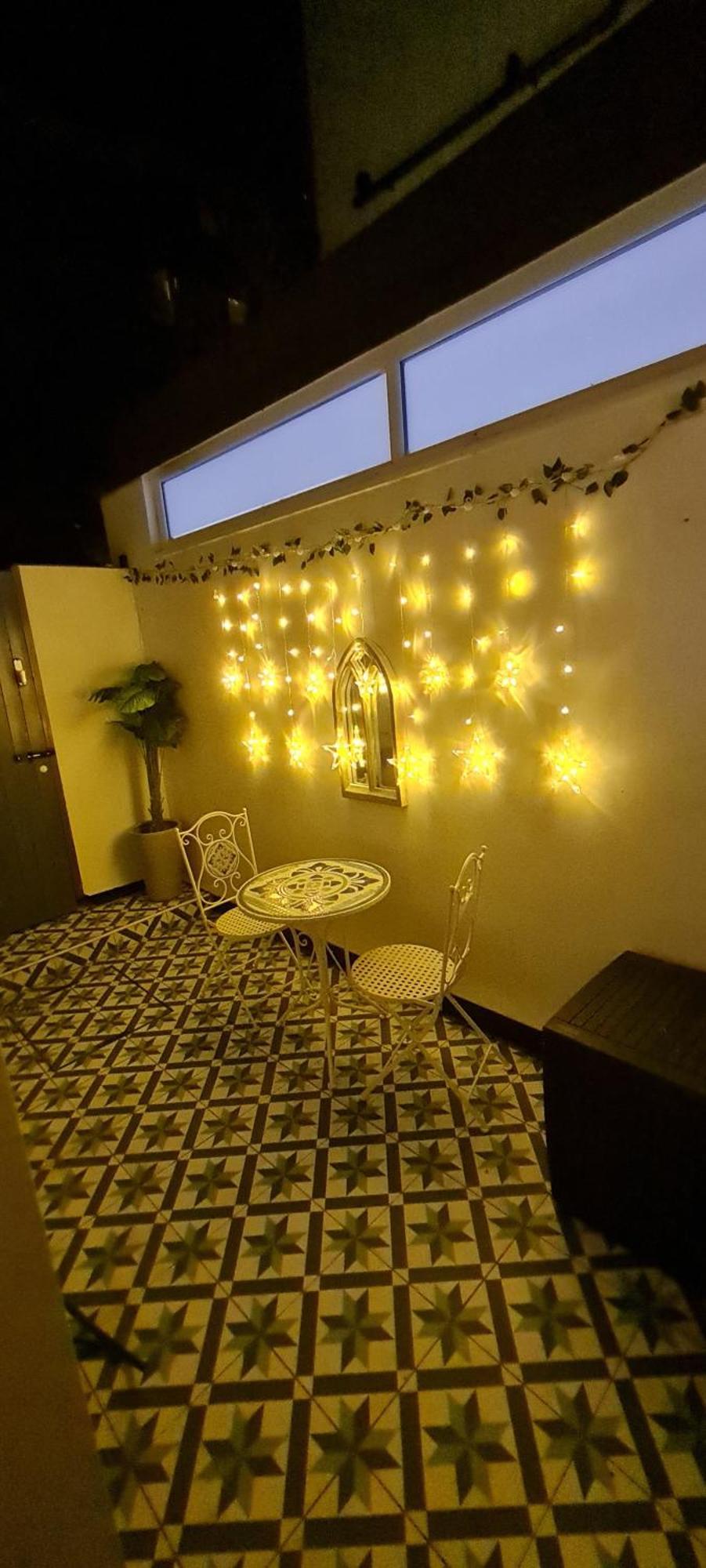 Beach View, 4 Bedroom House Opposite The Sea! Sleeps 10 Sandgate Bagian luar foto